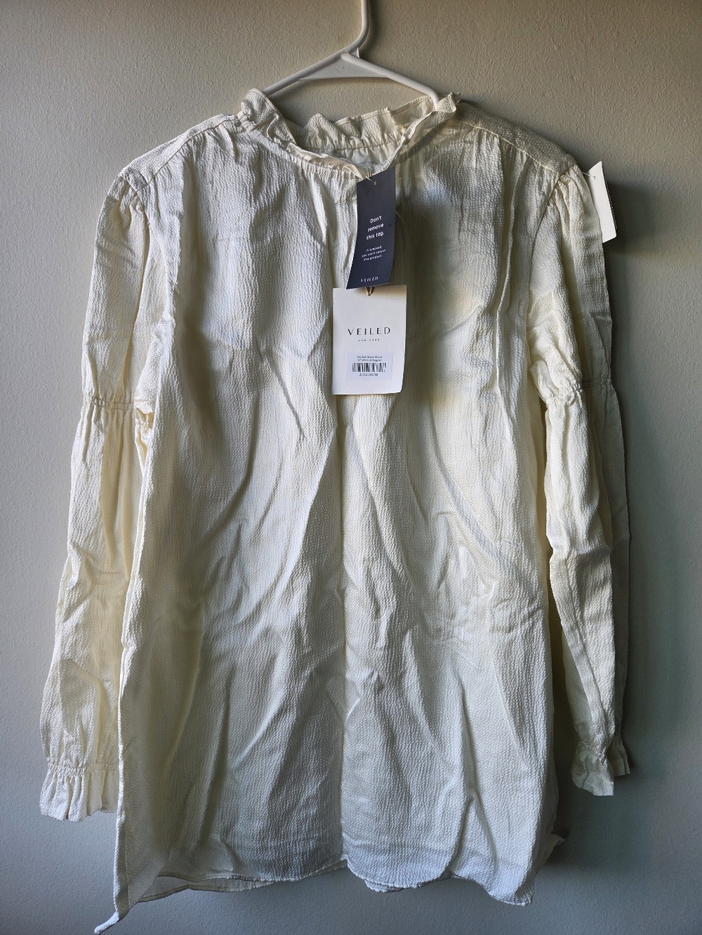 Veiled Off White Lightweight Long-Sleeve Shirt Size M